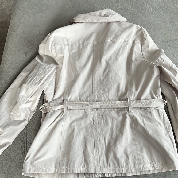 Women lightweight belted jacket - Picture 5 of 7